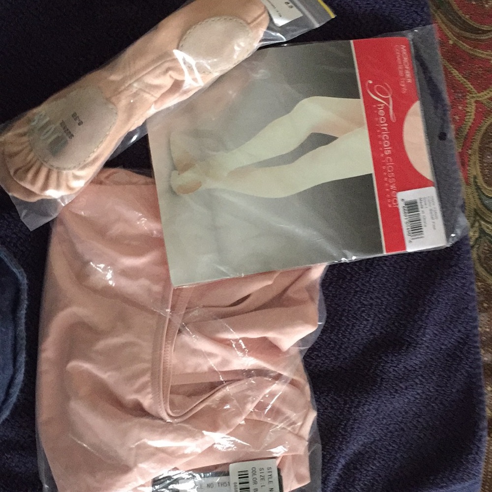 Adult ballet outfit sz Lg/8.5